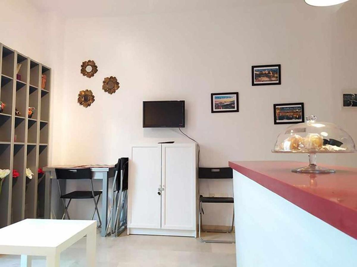 Charming Malaga Stay Walk To Top Sights Екстериор снимка