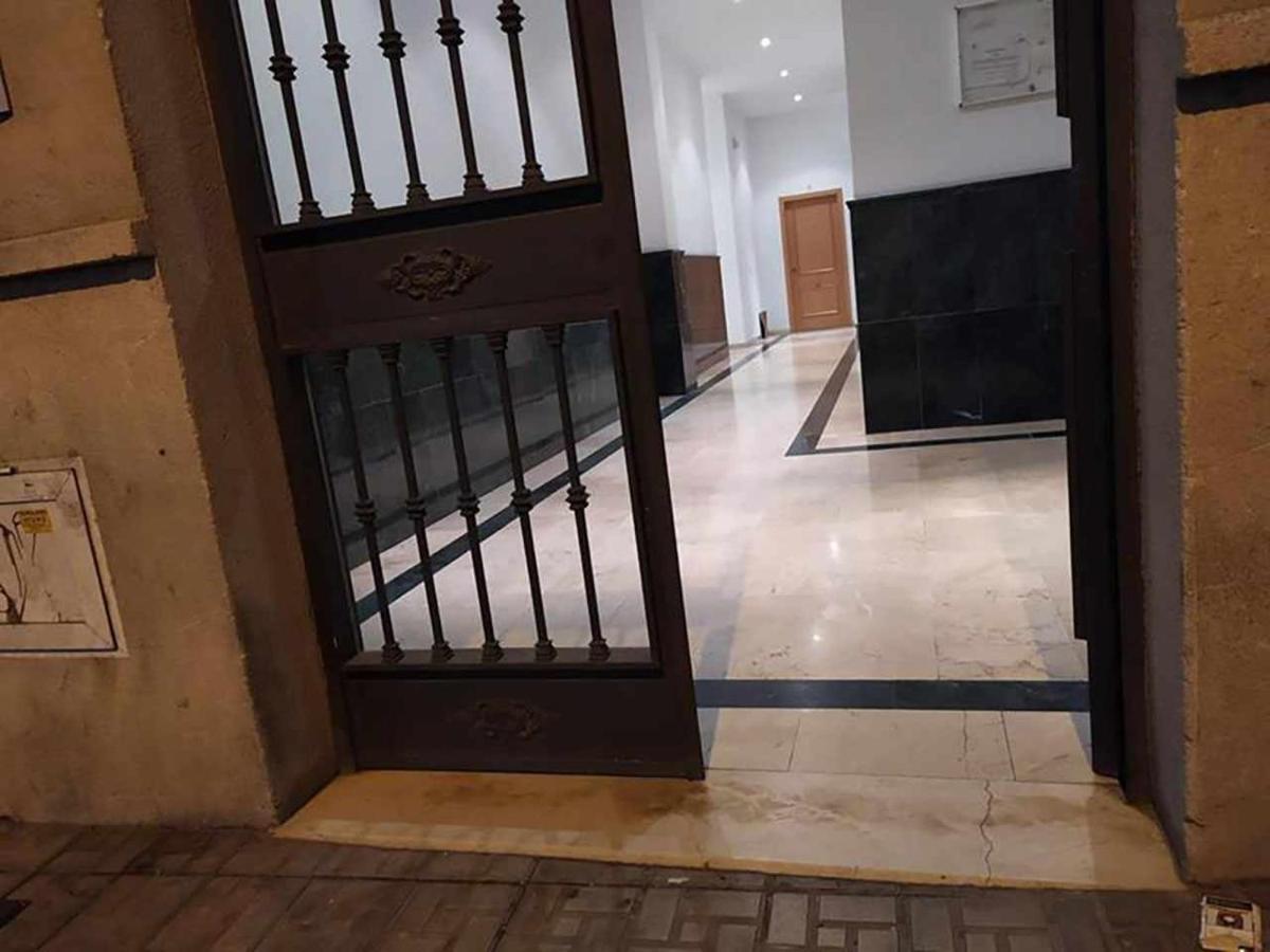Charming Malaga Stay Walk To Top Sights Екстериор снимка